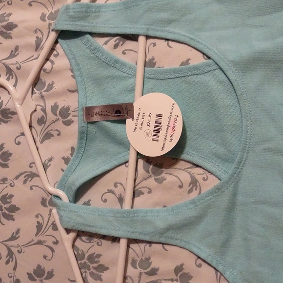 Tee - Picture 2 of 4